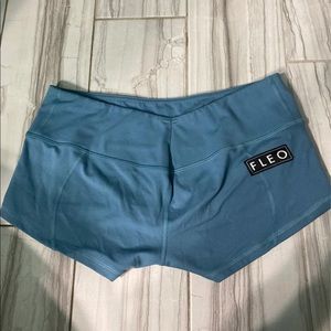 Blue fleo shorts